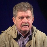 «Пахавайце мяне за плінтусам» П.Санаева. У ролі Дзеда - Пятро Ламан.